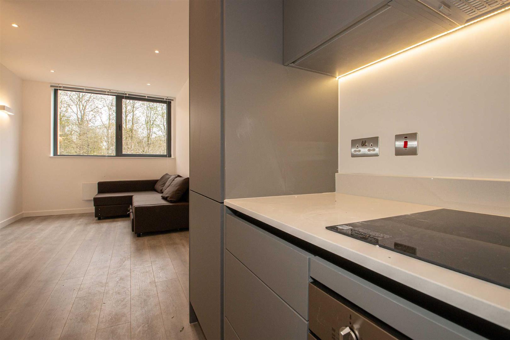 2 Foxhunter Drive, Linford Wood, Milton Keynes